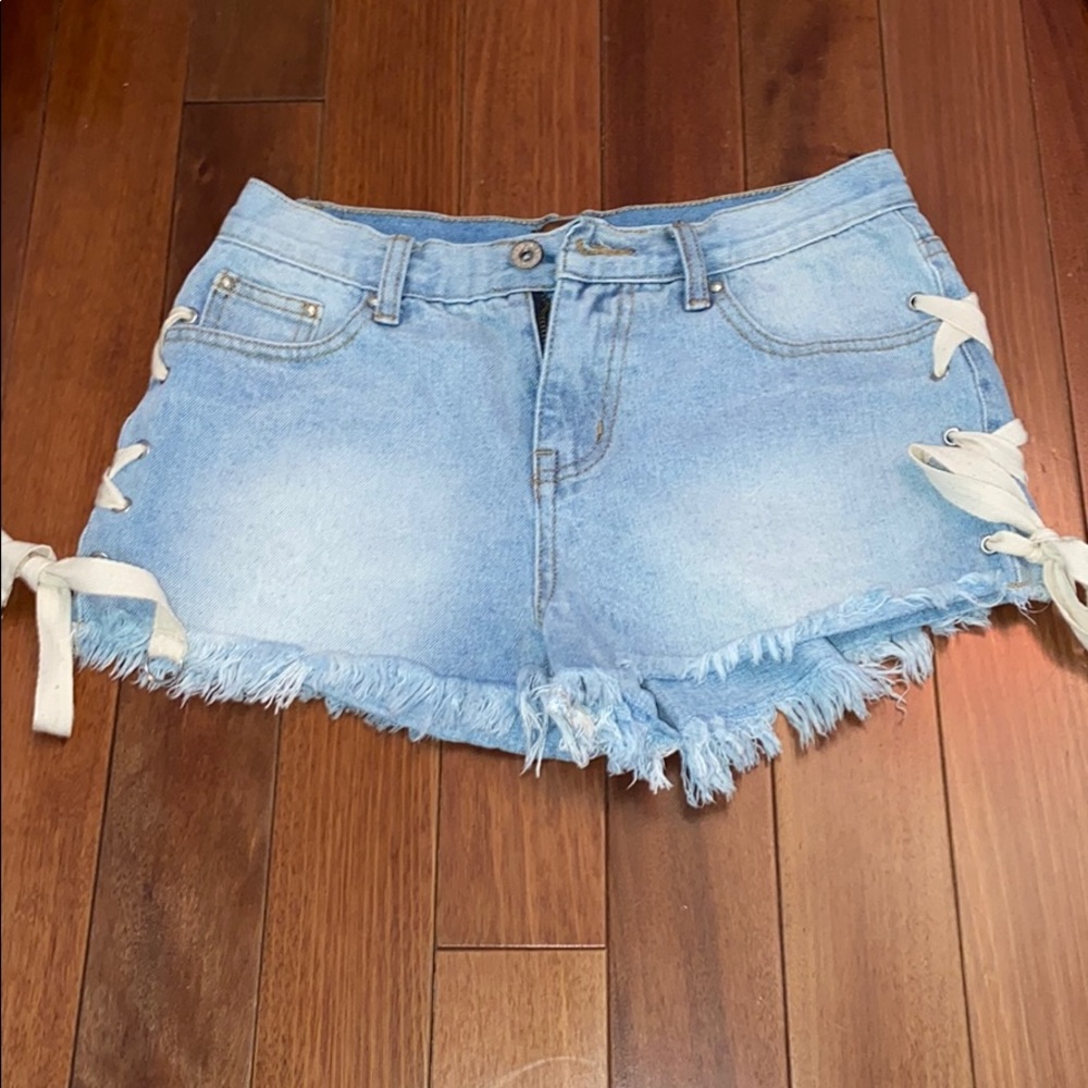POL Basic Denim Jean Shorts; Size S